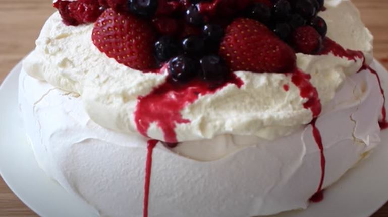 Pavlova Recipe | Christmas Recipe