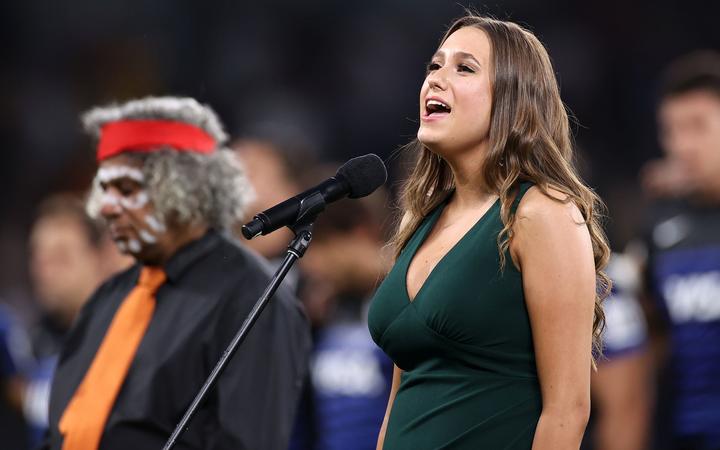 Teen S Moving Rendition Of Australian Anthem In Indigenous Language At