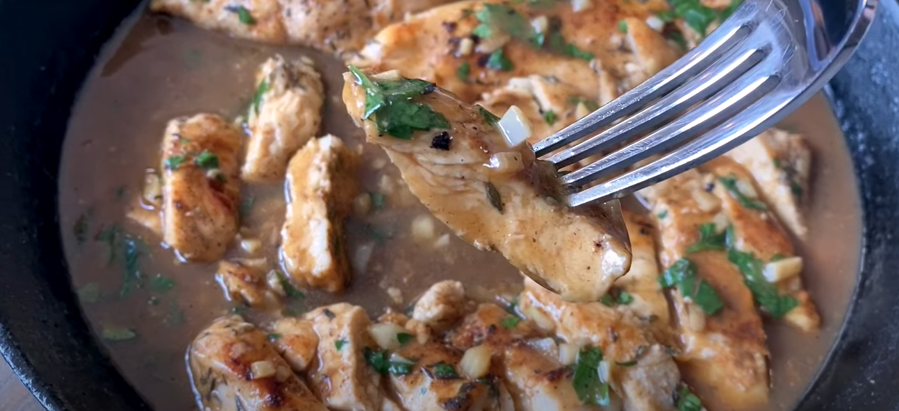 Easy Garlic Butter Chicken Recipe - Uniquely Nelson